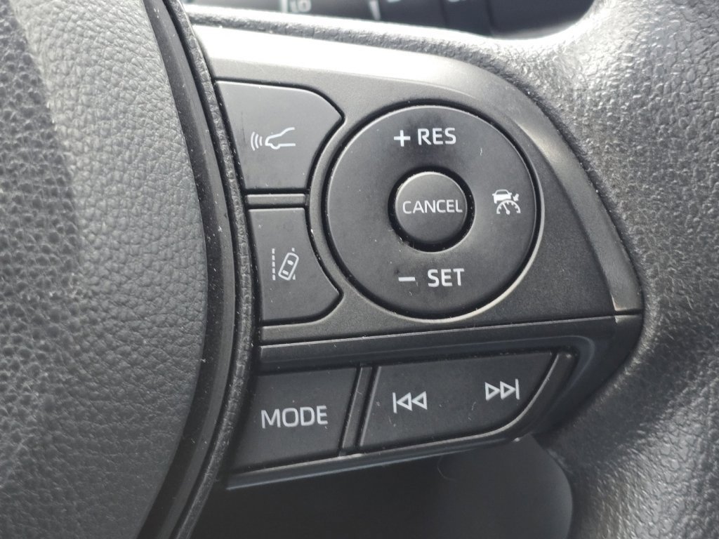 Used 2024 Toyota RAV4 XLE image 27