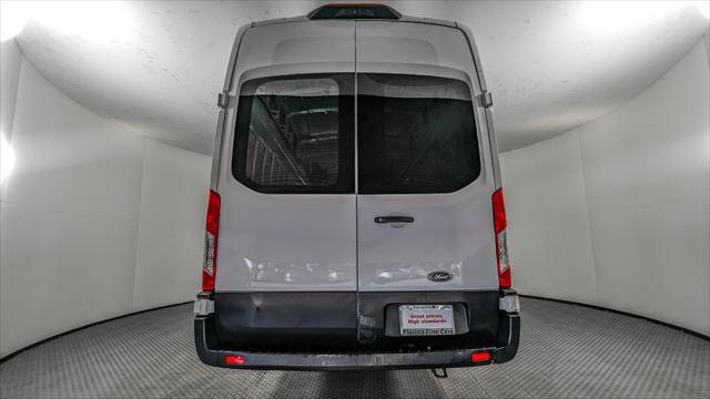 Used 2022 Ford E-Transit 148 High Roof Extended RWD image 6