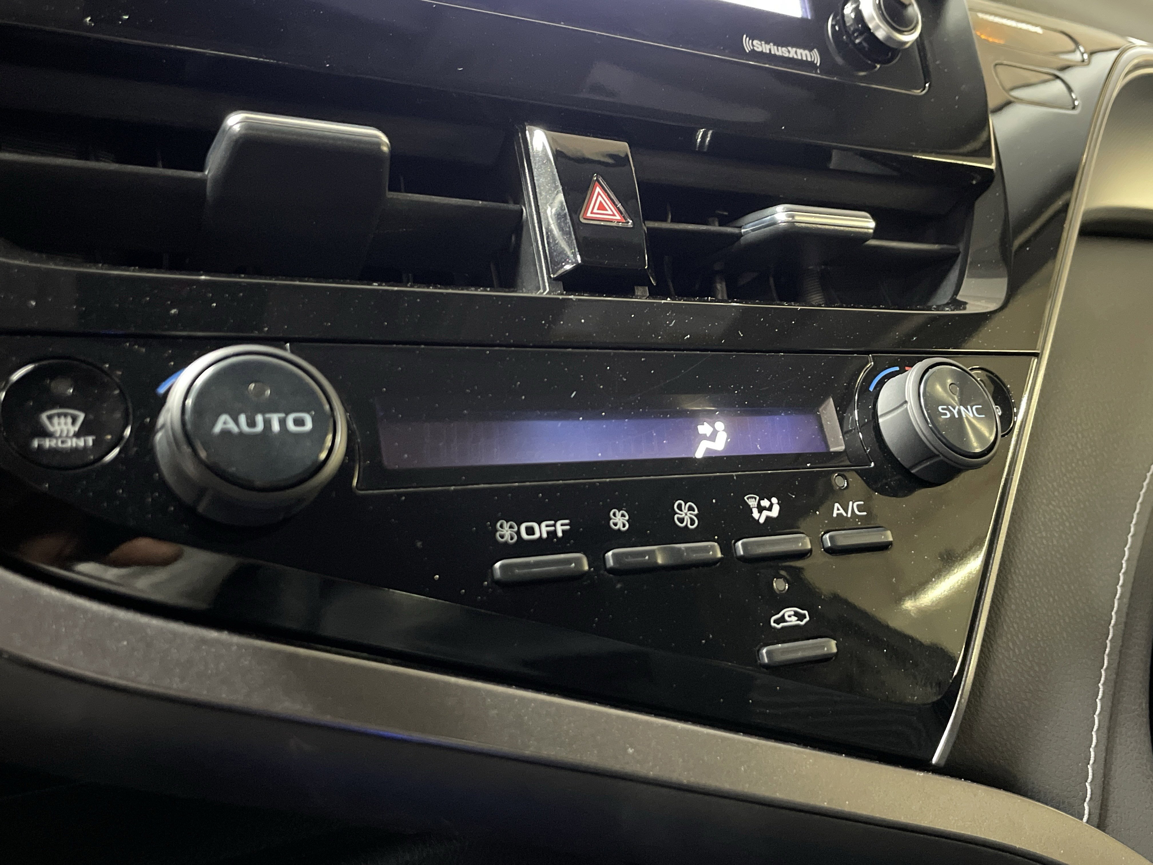 Used 2023 Toyota Camry SE FWD image 24