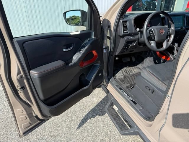 Certified 2023 Nissan Frontier PRO-4X w/ Pro Convenience Package AWD/4WD image 15
