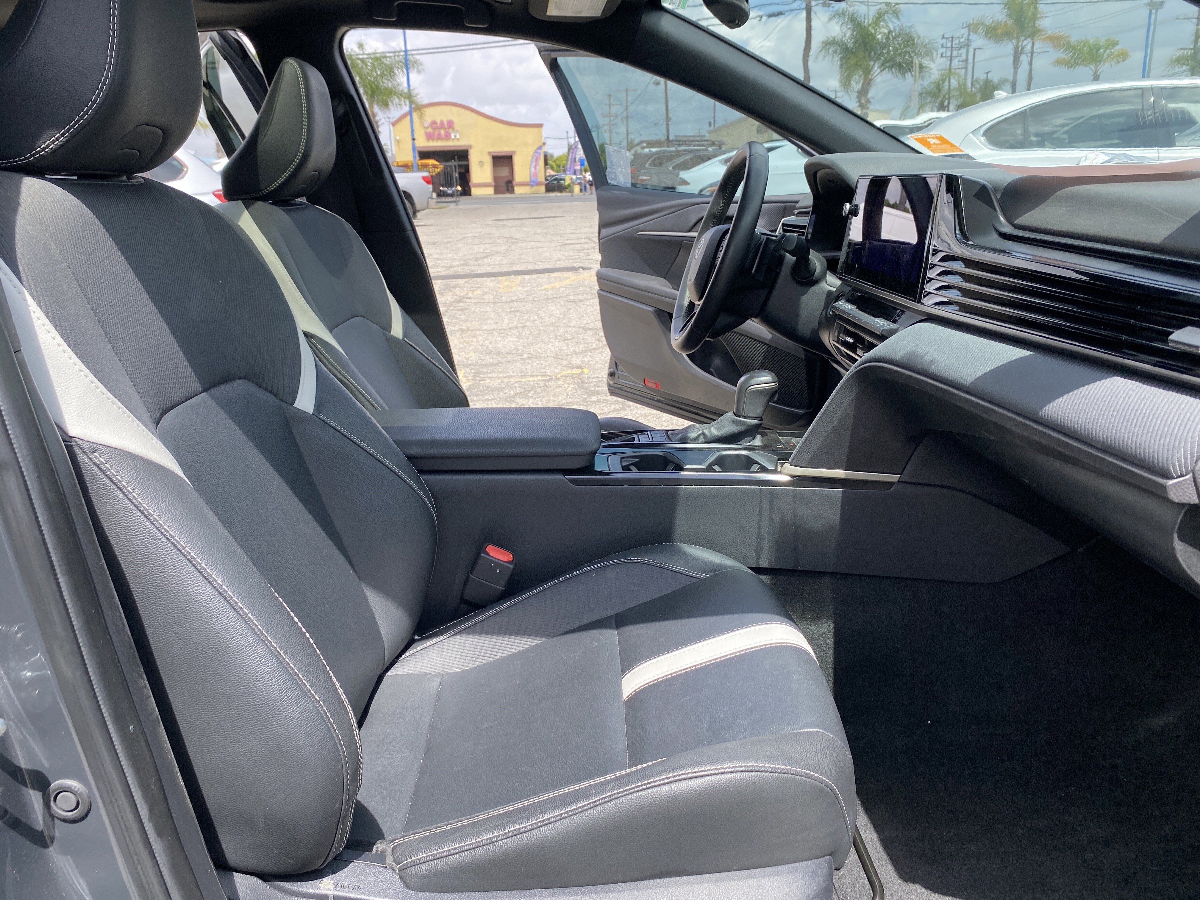 Used 2025 Toyota Camry SE w/ Multimedia Upgrade Package FWD image 22