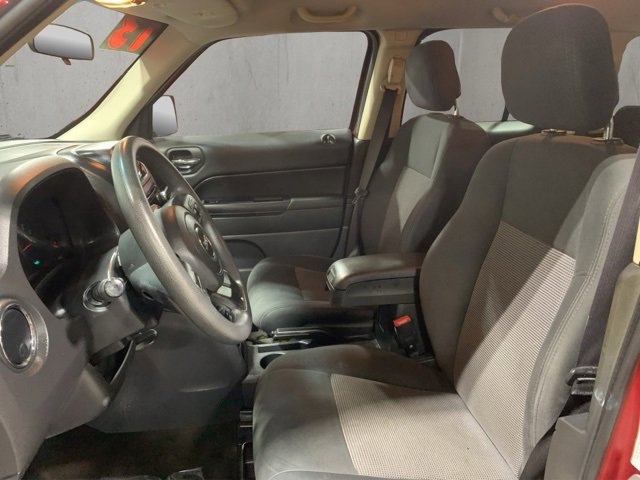 Used 2013 Jeep Patriot Sport w/ PWR Value Group image 9