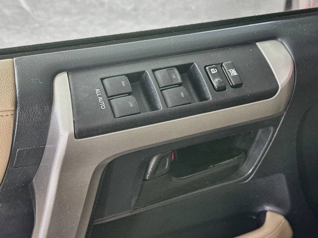 Used 2010 Toyota 4Runner Limited AWD/4WD image 24