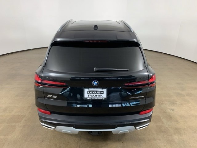 Used 2024 BMW X5 xDrive50e w/ Premium Package image 11