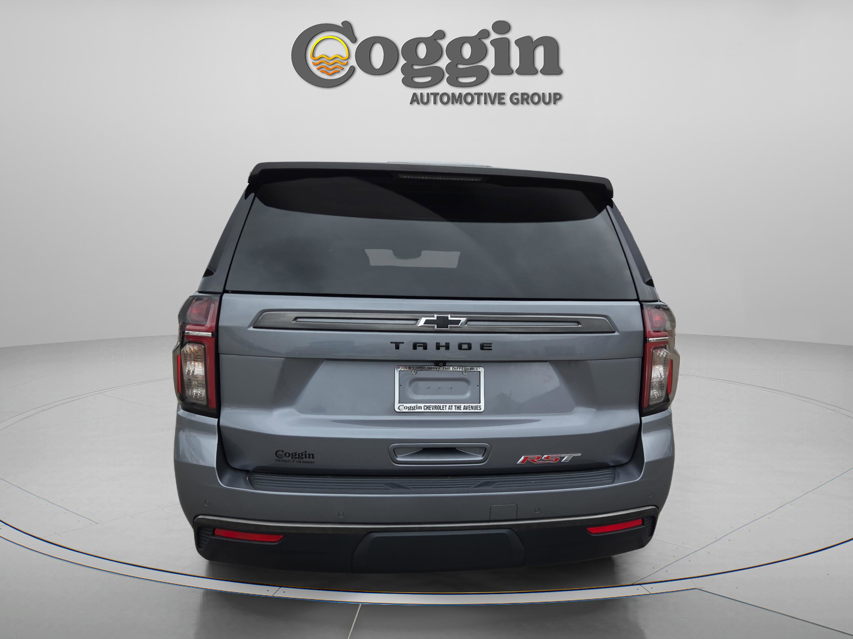 Used 2022 Chevrolet Tahoe RST w/ Luxury Package RWD image 4