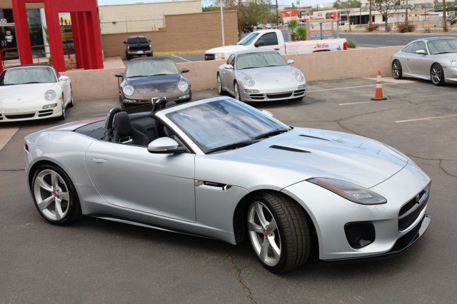 Used 2019 Jaguar F-TYPE R-Dynamic RWD image 11