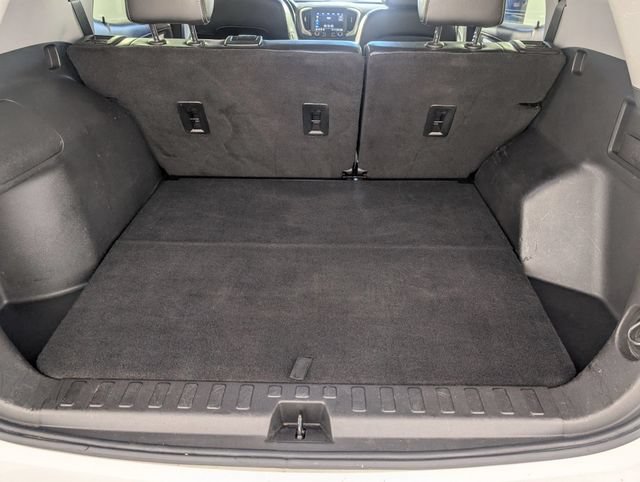 Certified 2022 GMC Terrain SLT w/ Elevation Edition FWD image 30