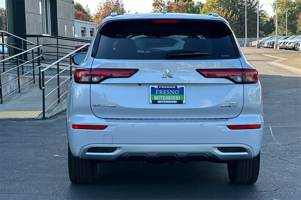 New 2025 Mitsubishi Outlander SEL image 6