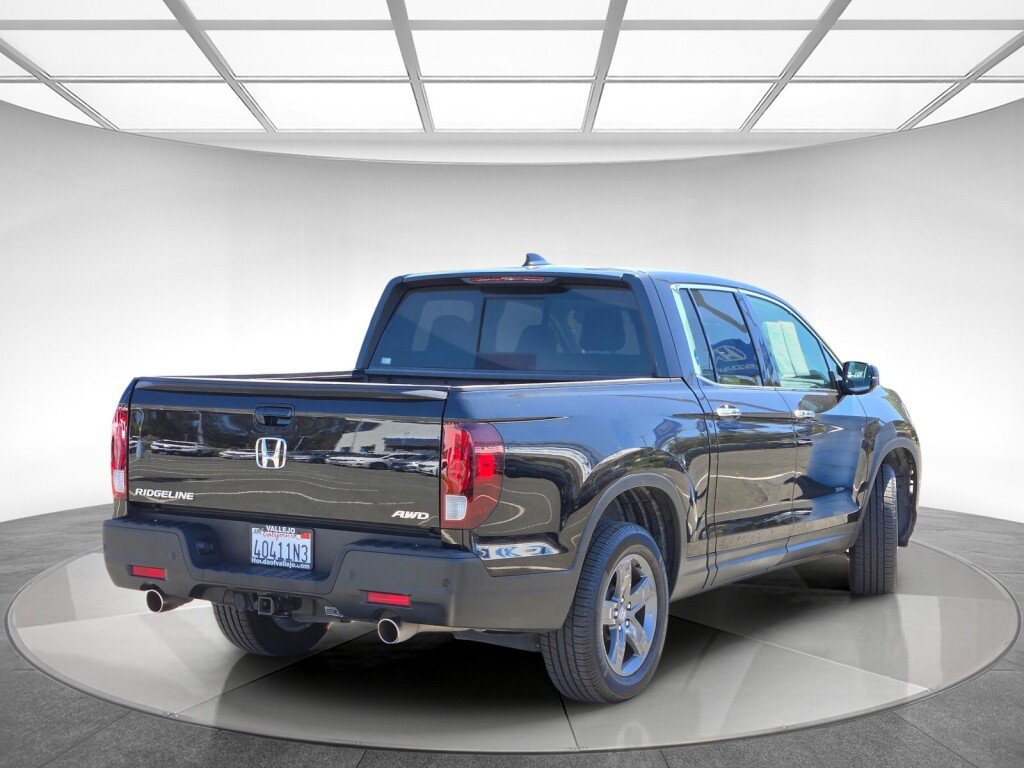 Certified 2022 Honda Ridgeline RTL-E image 3
