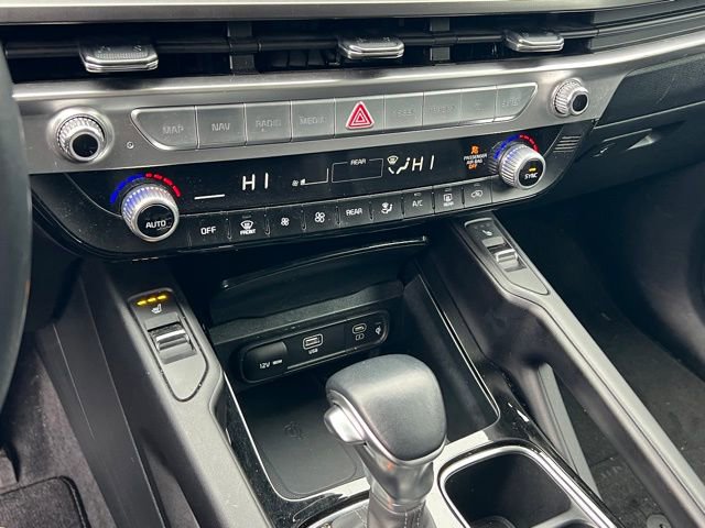 Used 2025 Kia Telluride S AWD/4WD image 22