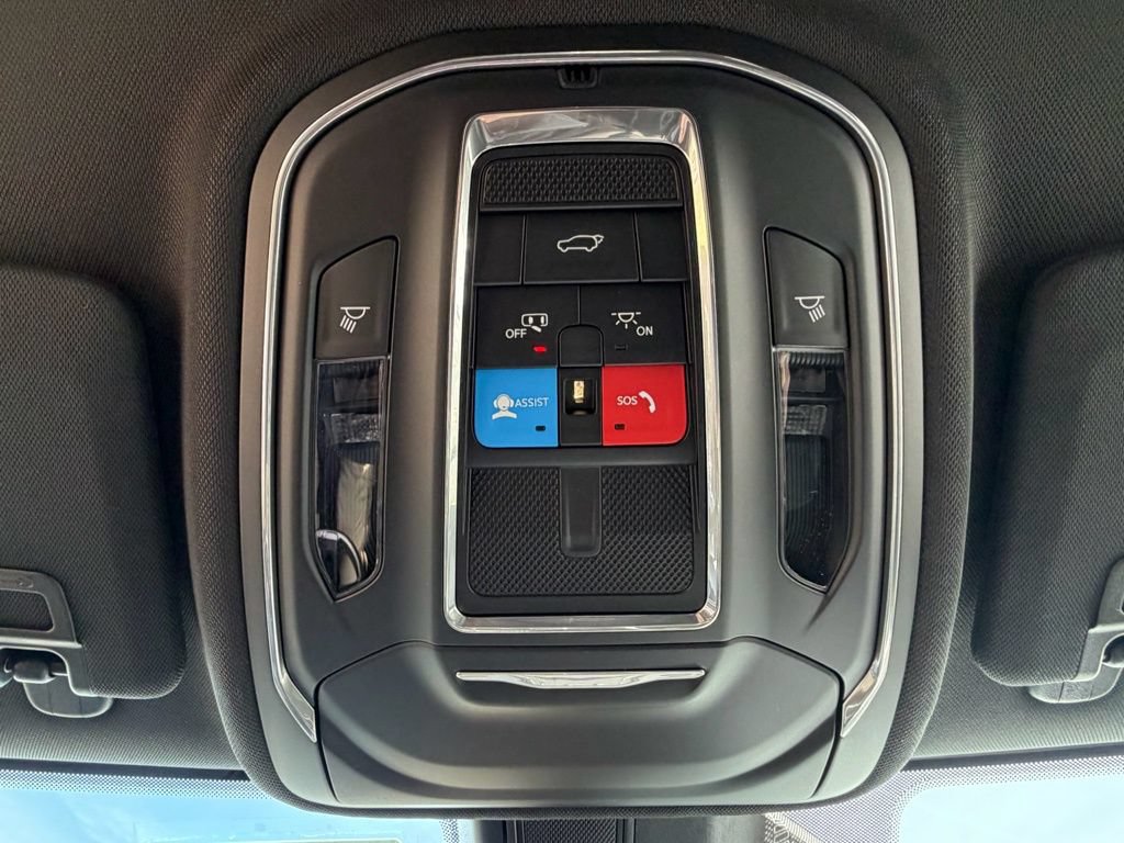New 2026 Jeep Grand Cherokee Altitude AWD/4WD image 24