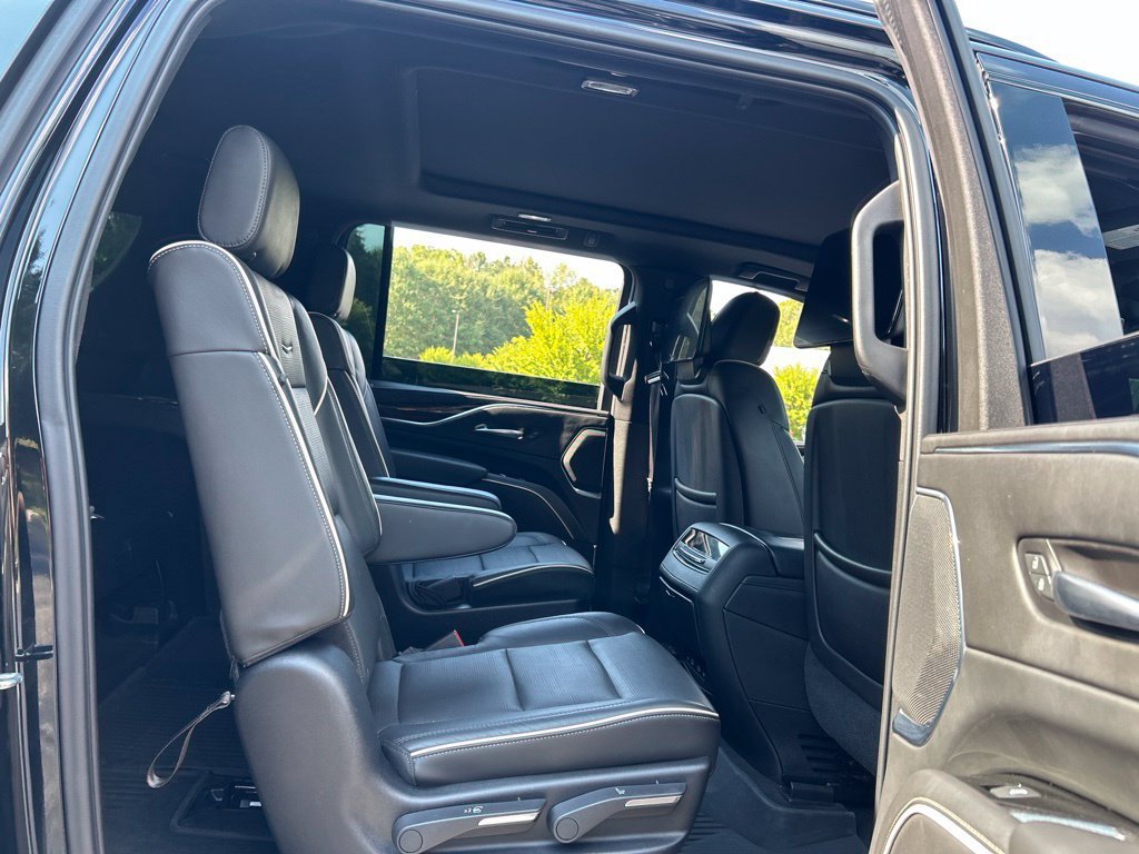 Used 2021 Cadillac Escalade ESV Premium Luxury w/ LPO, Radiant Package AWD/4WD image 49