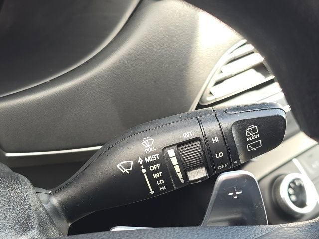 Used 2022 Hyundai Palisade SE image 16