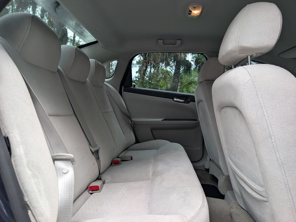 Used 2007 Chevrolet Impala LS FWD image 12