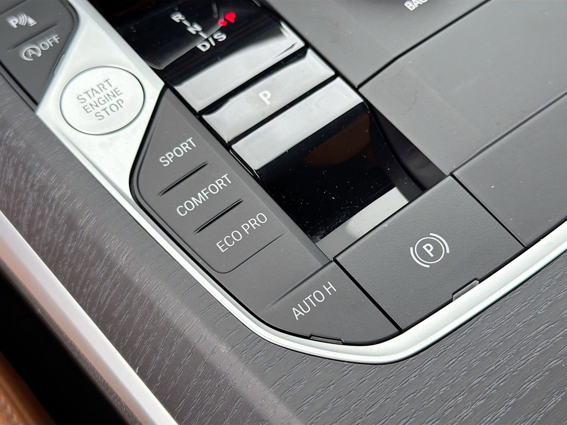 New 2025 BMW 330i xDrive Sedan w/ Convenience Package image 28