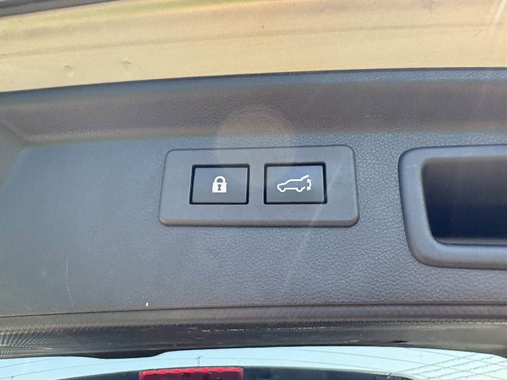 Used 2019 Subaru Forester Limited w/ Popular Package #3 AWD/4WD image 16