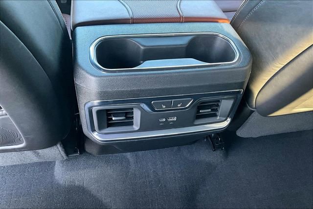 Used 2024 GMC Sierra 2500 Denali Ultimate w/ Snow Plow Prep/Camper Package image 23