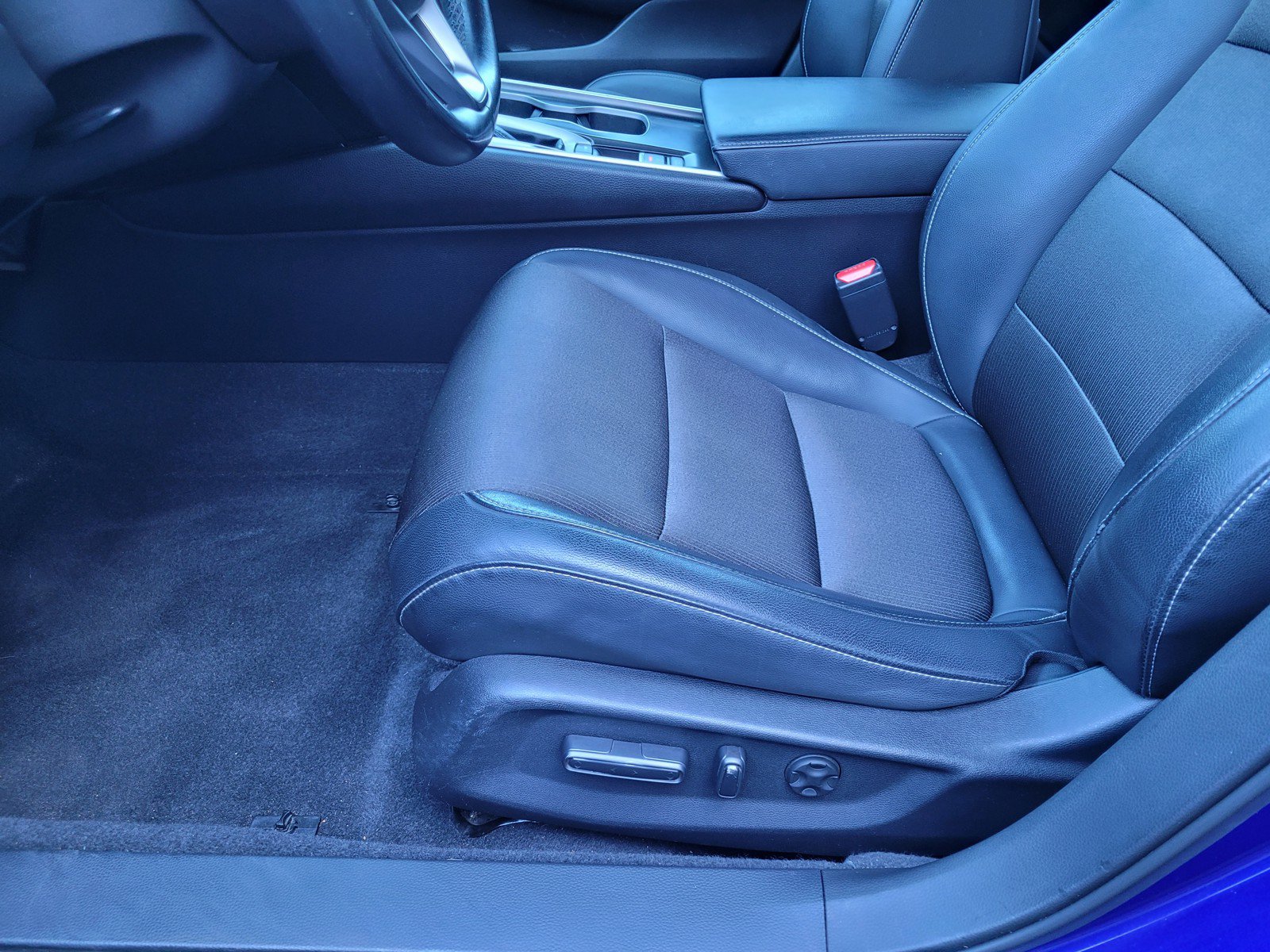 Used 2018 Honda Accord Sport image 23