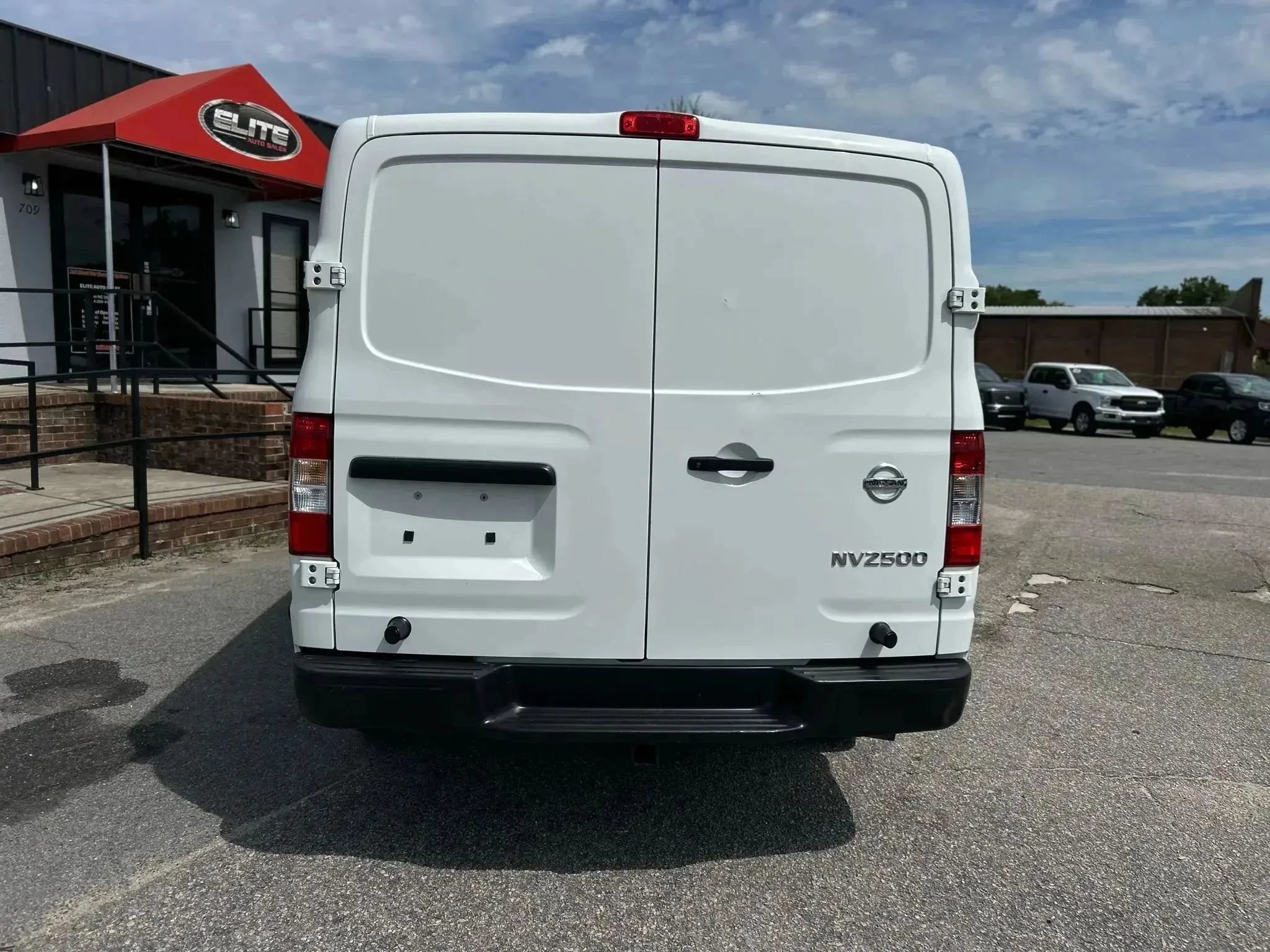 Used 2016 Nissan NV 2500 S w/ Power Package RWD image 8