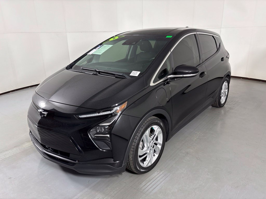 Used 2023 Chevrolet Bolt LT FWD image 4