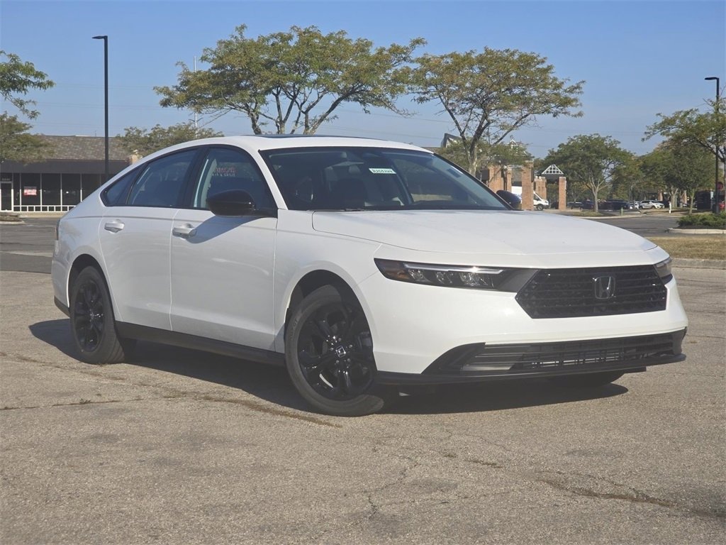 New 2025 Honda Accord SE image 2