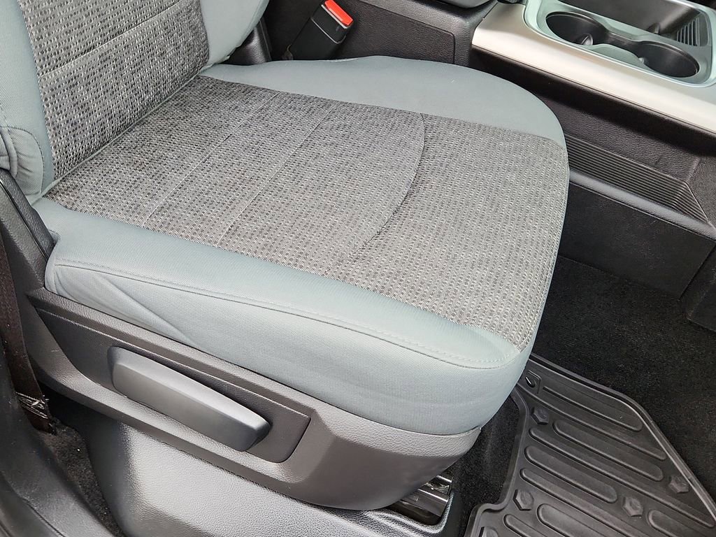 Used 2016 RAM 1500 Big Horn image 14