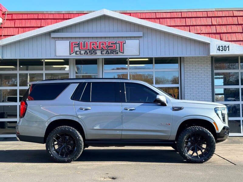 Used 2025 GMC Yukon AT4 Ultimate w/ LPO, Floor Liner Package AWD/4WD image 2