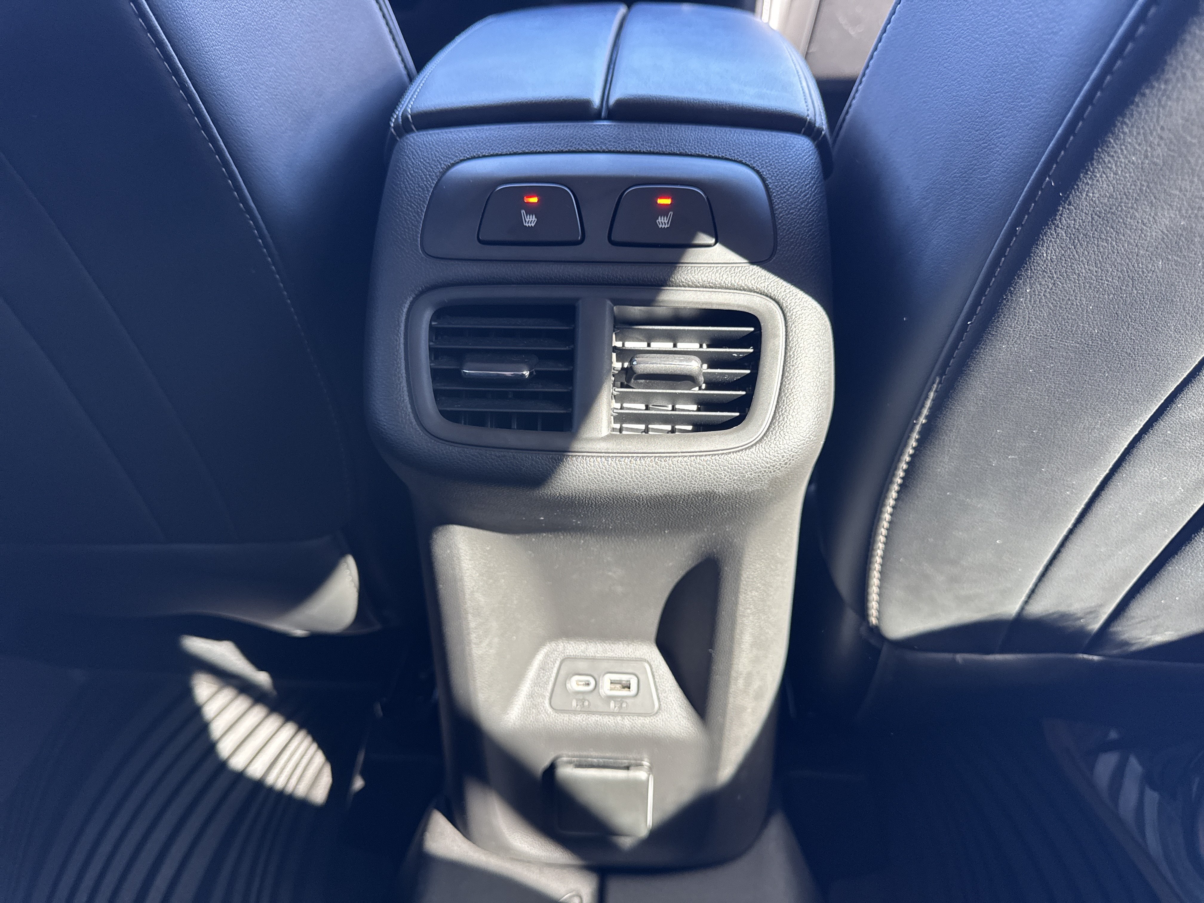 Used 2021 Buick Envision Avenir w/ Technology Package II AWD/4WD image 30
