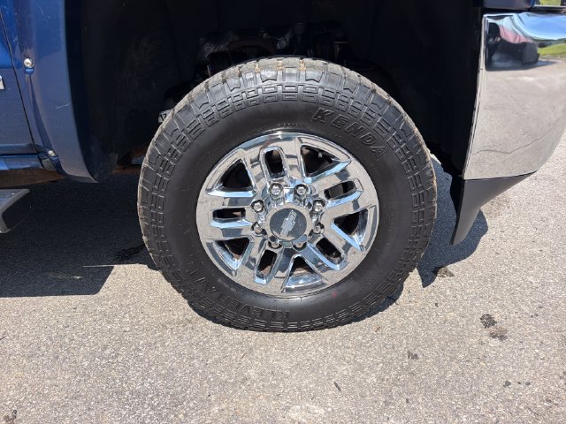 Used 2017 Chevrolet Silverado 2500 LTZ AWD/4WD image 29