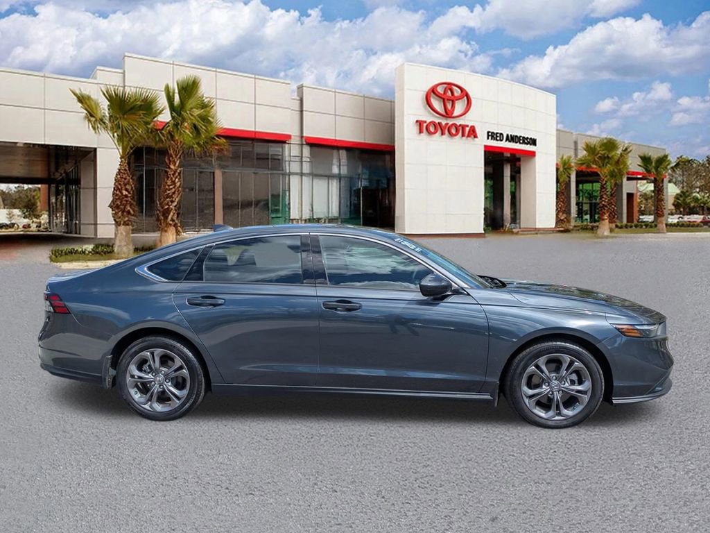 Used 2024 Honda Accord EX image 3