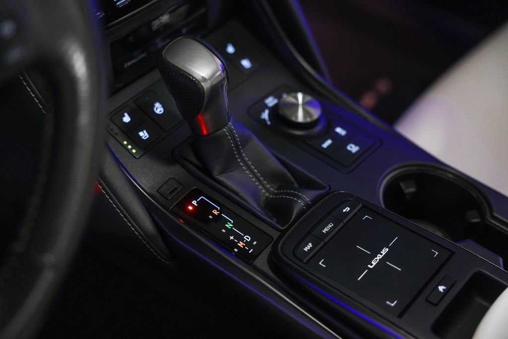 Used 2022 Lexus IS 350 F Sport RWD image 33