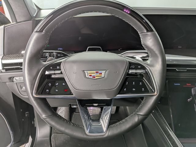Certified 2025 Cadillac Escalade V w/ LPO, ONYX Package AWD/4WD image 25