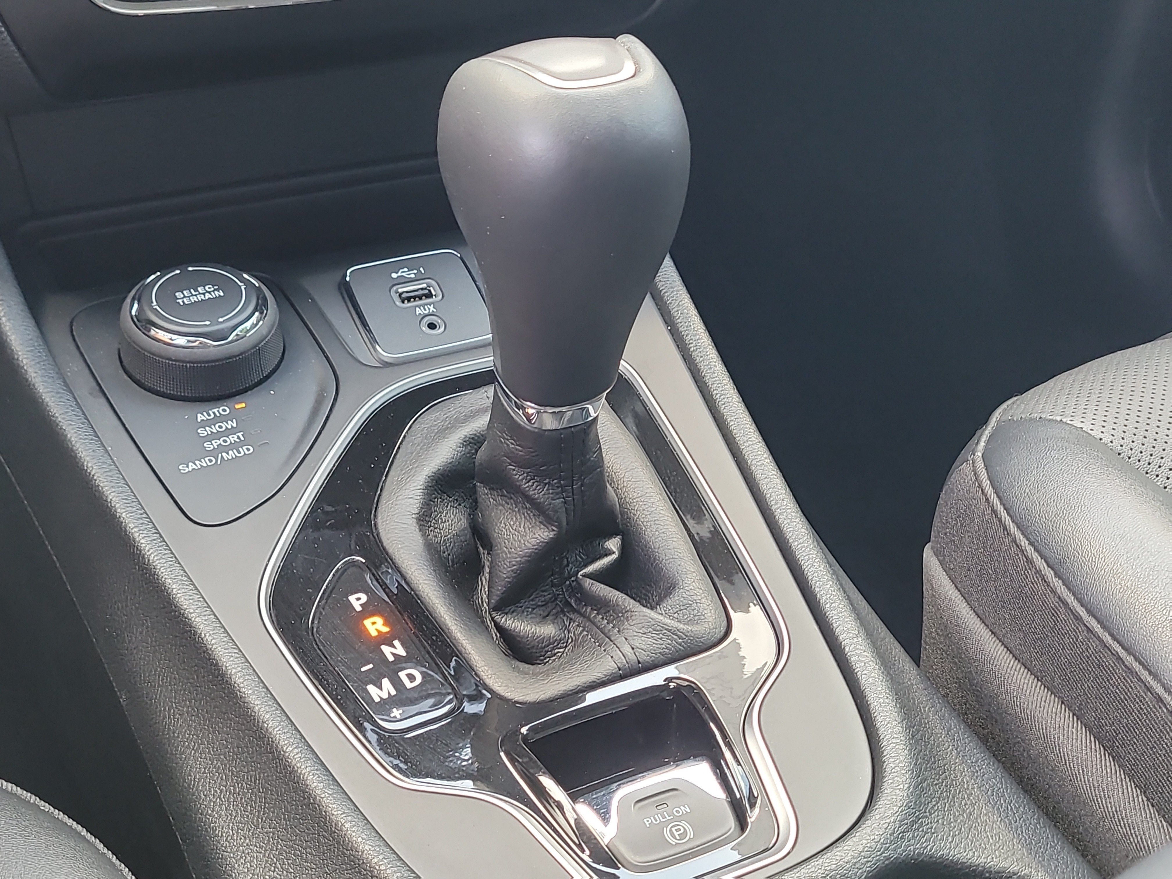 Used 2023 Jeep Cherokee Altitude Lux AWD/4WD image 29