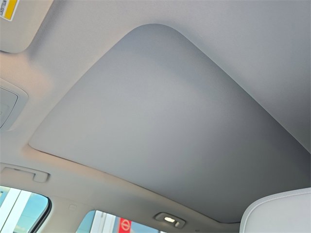 New 2026 GMC Terrain Denali w/ LPO, Floor Liner Package image 18