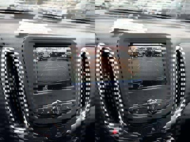 Certified 2020 Chevrolet Equinox LT w/ Driver Convenience Package image 14