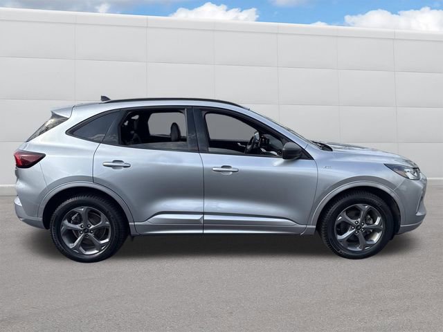Used 2023 Ford Escape ST-Line w/ Tech Pack #1 image 11