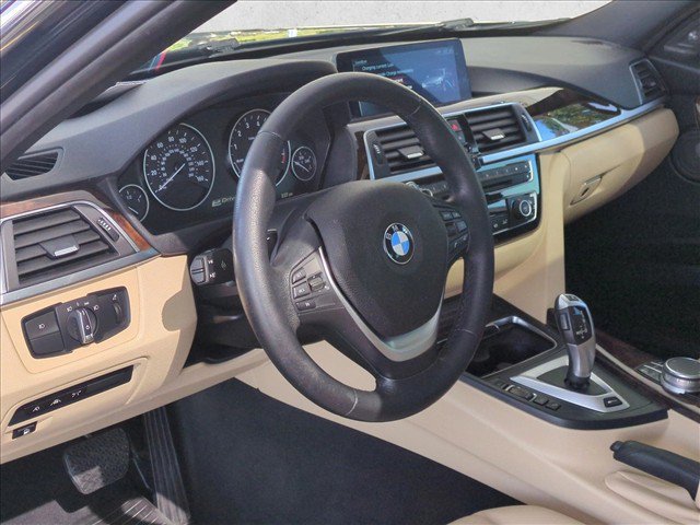 Used 2017 BMW 330e RWD image 10