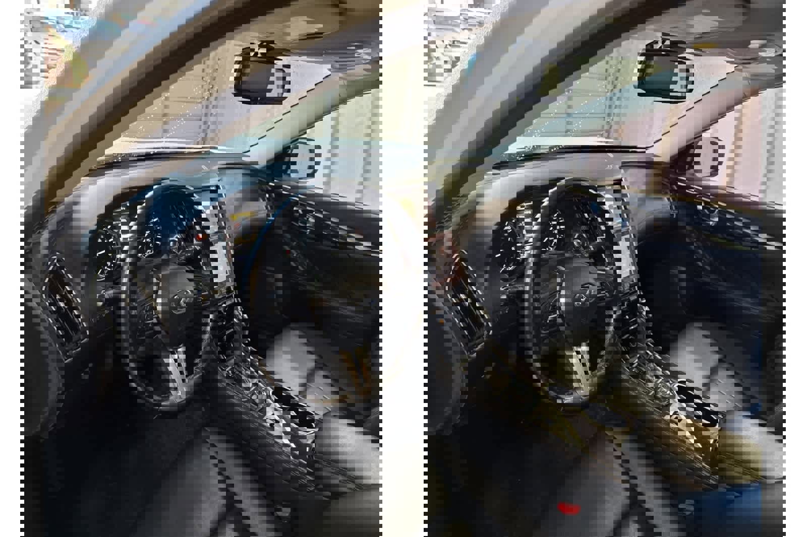 Used 2018 INFINITI Q50 Luxe w/ Cargo Package (L95) image 15