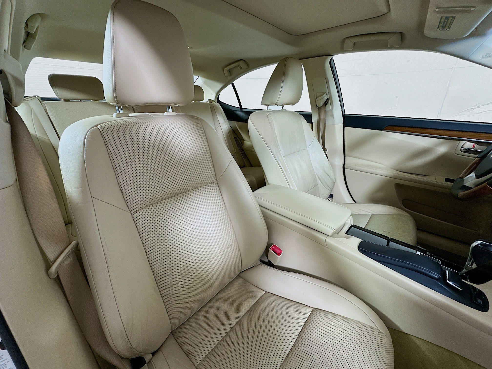 Used 2014 Lexus ES 300h image 26