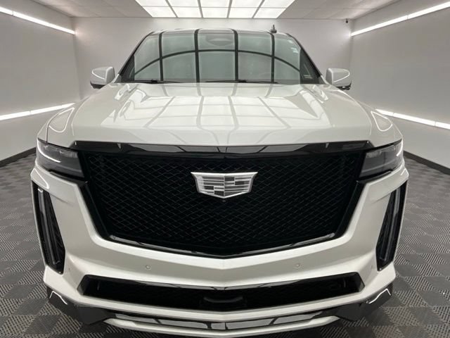 Used 2024 Cadillac Escalade V w/ LPO, ONYX Package AWD/4WD image 2