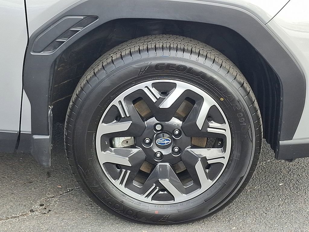 Used 2025 Subaru Forester Premium image 8