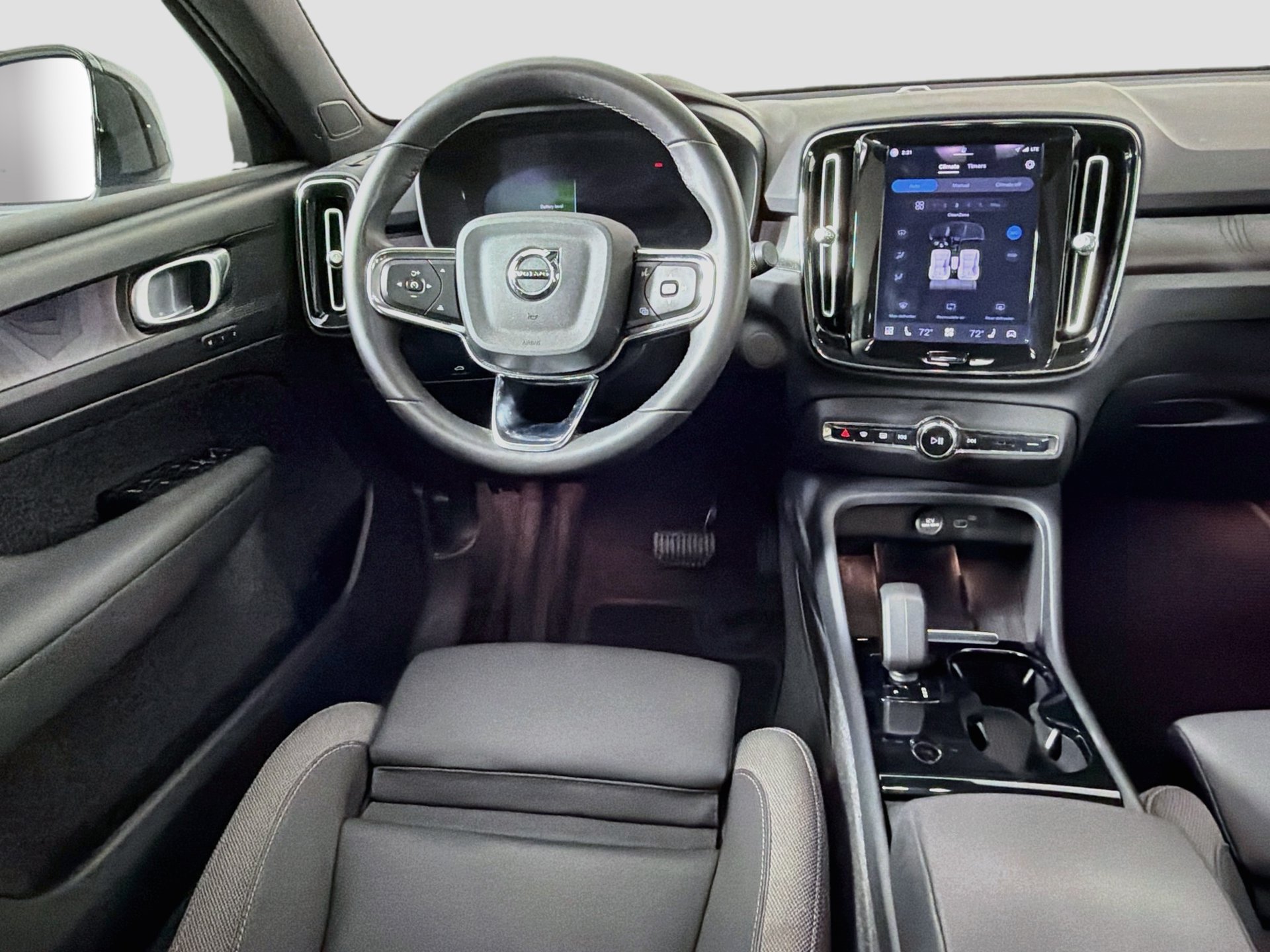 Certified 2023 Volvo C40 Recharge Core AWD/4WD image 24