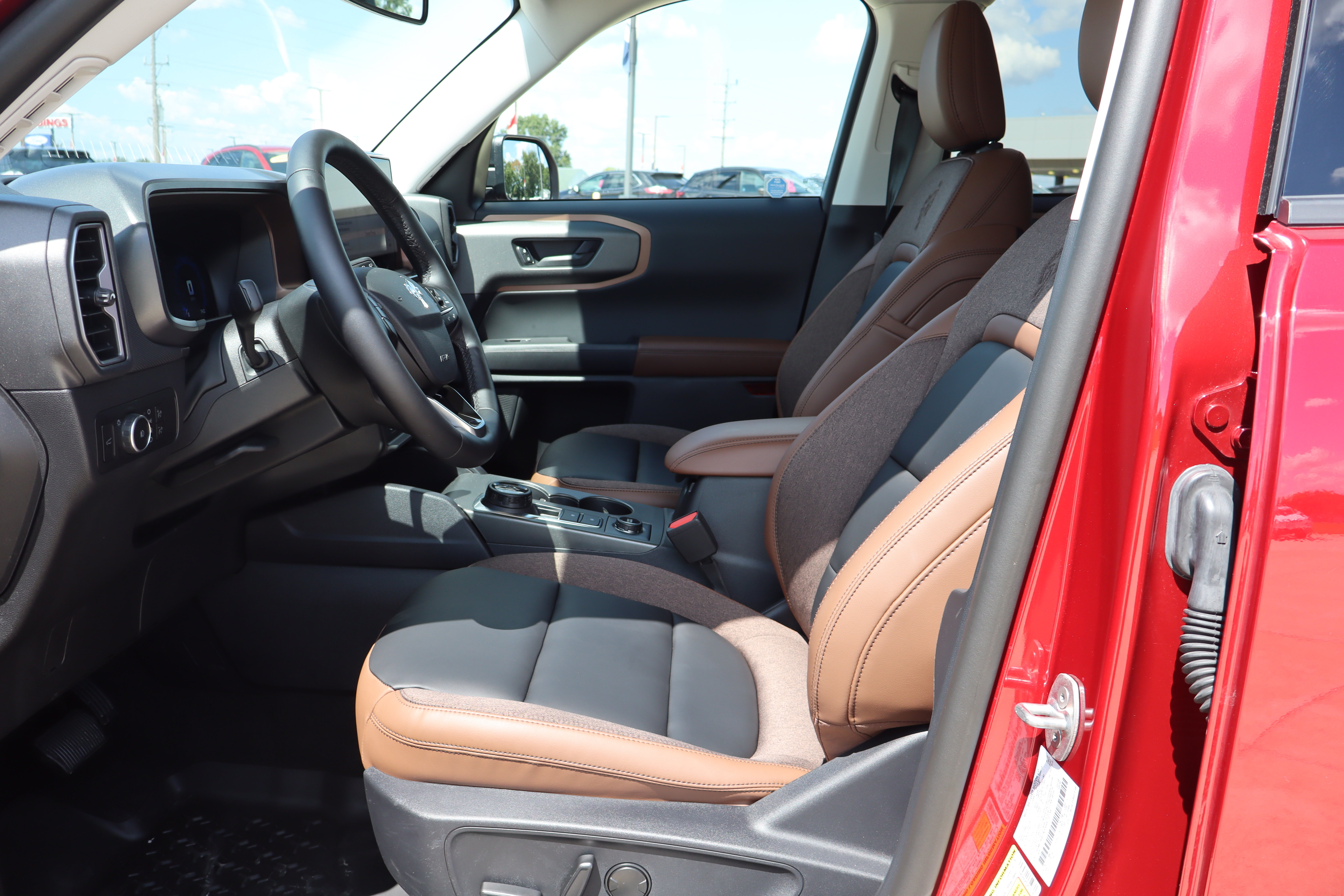 Used 2025 Ford Bronco Sport Outer Banks AWD/4WD image 9