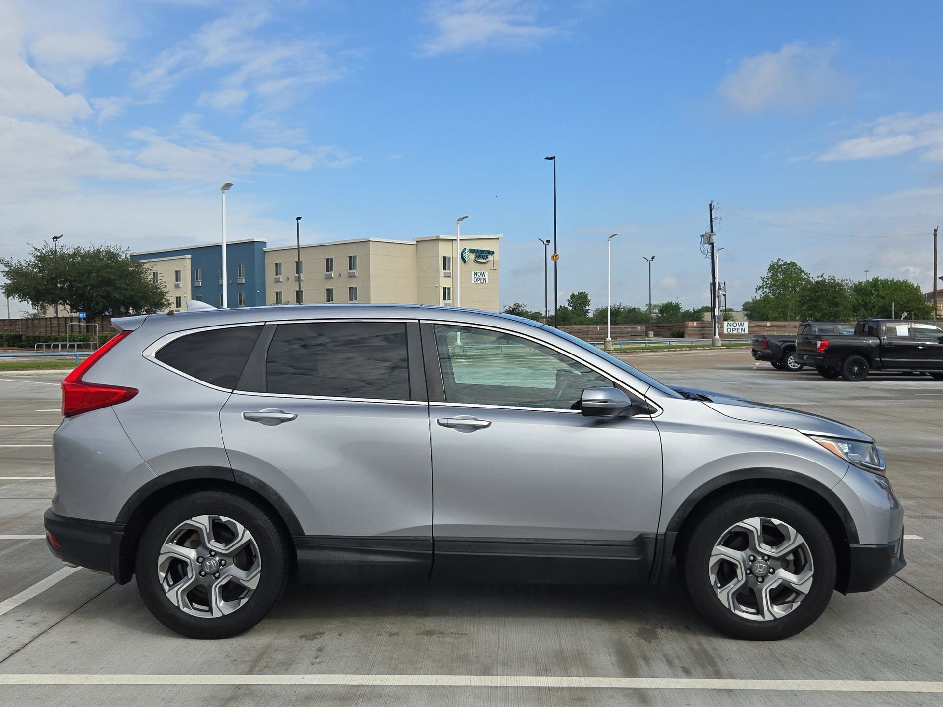 Used 2019 Honda CR-V EX-L image 2