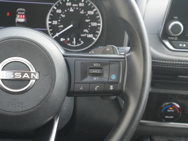 Used 2024 Nissan Rogue SV FWD image 13