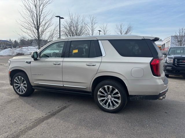 Used 2021 GMC Yukon Denali w/ Denali Premium Package image 9