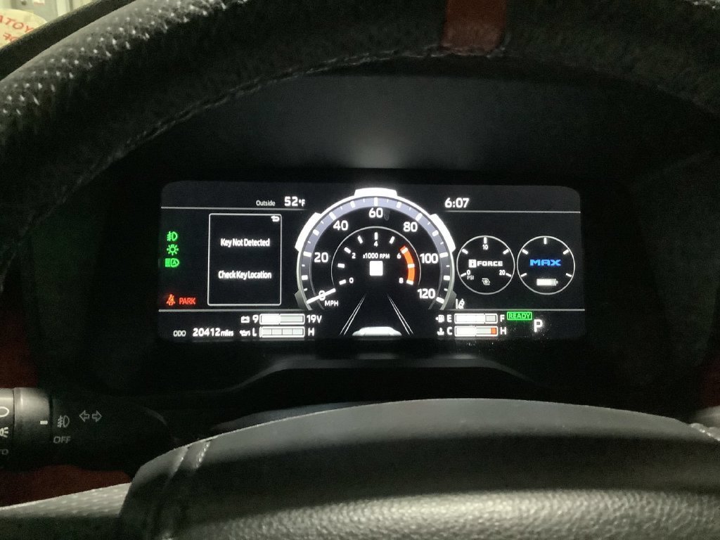 Used 2025 Toyota Sequoia TRD Pro AWD/4WD image 9