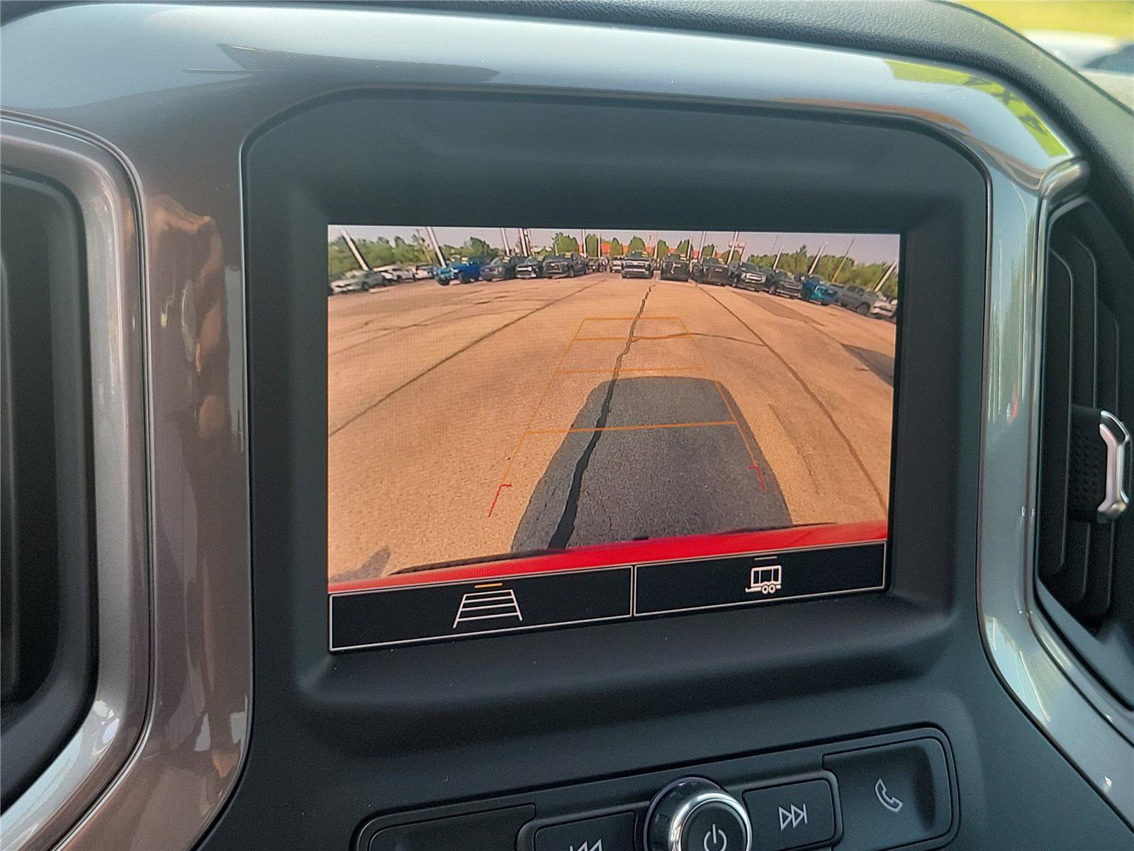 Used 2022 Chevrolet Silverado 1500 Custom AWD/4WD image 27