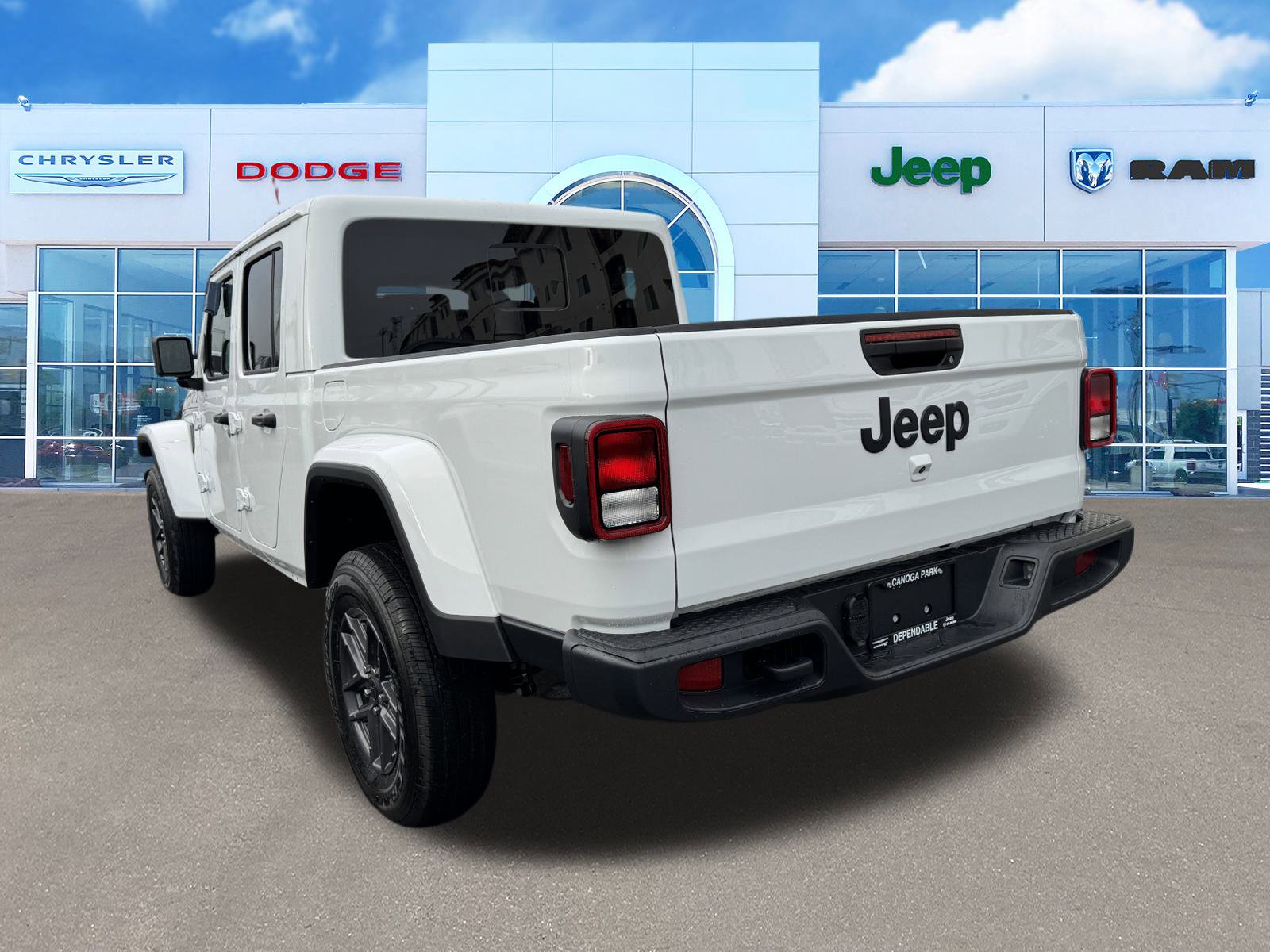 New 2025 Jeep Gladiator Sport image 7