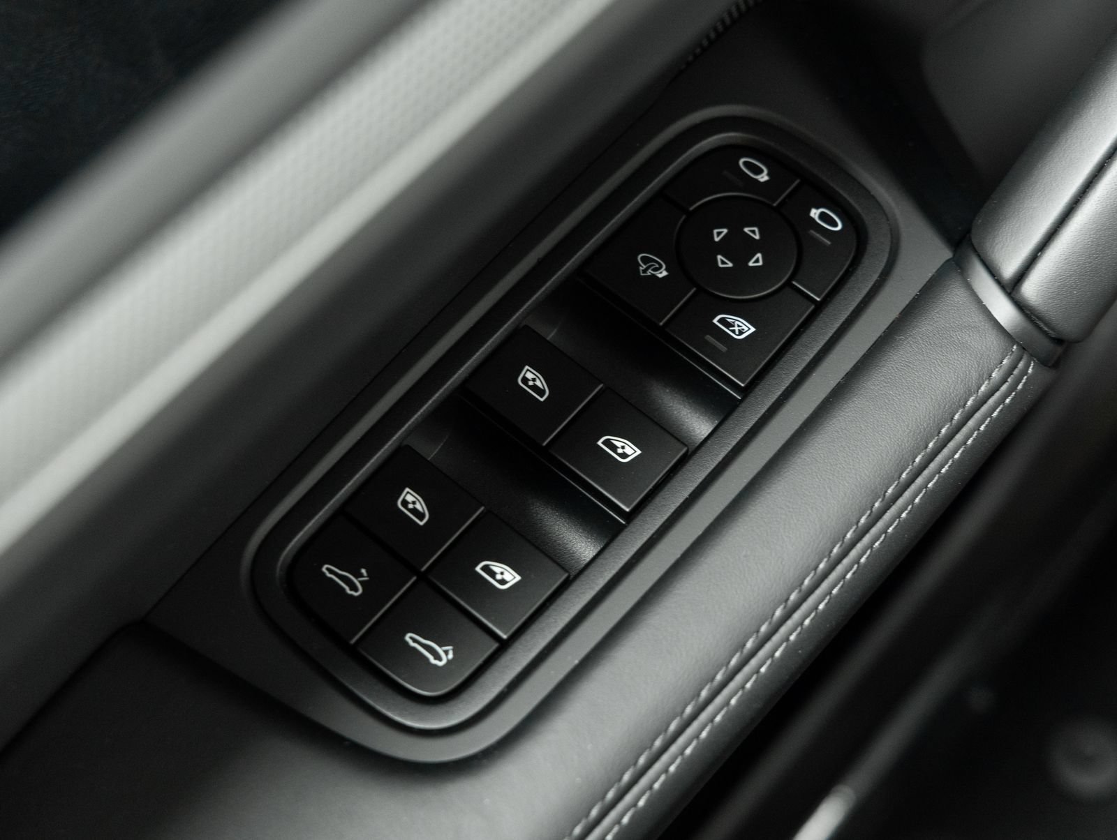 New 2026 Porsche Cayenne AWD/4WD image 20